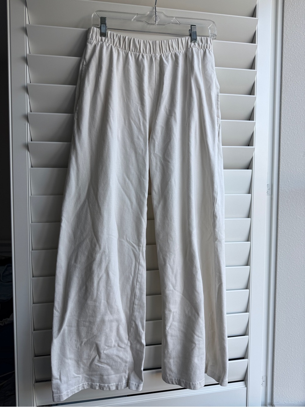 Brandy Melville Off-White Wide-Leg Elastic Waist Pants